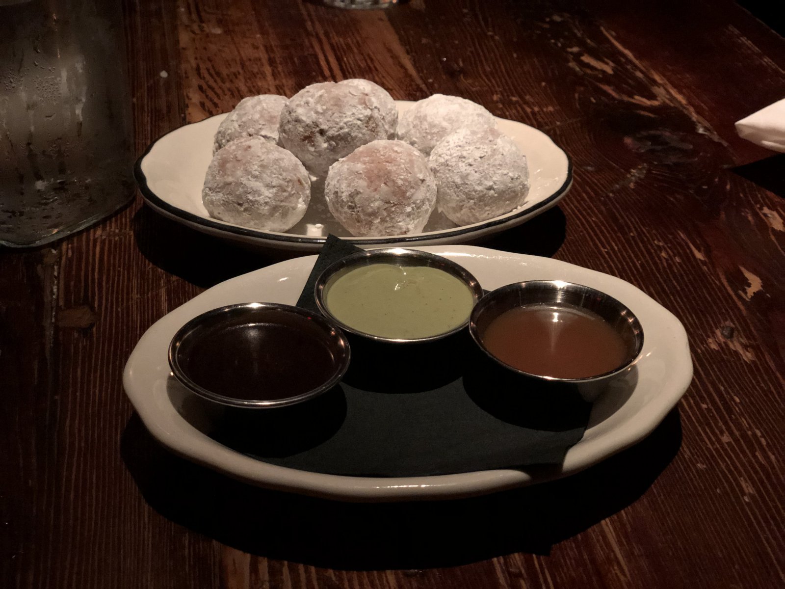 Sotto signature dishes Cacio e PepeBistecca FiorentinaRicotta Doughnuts